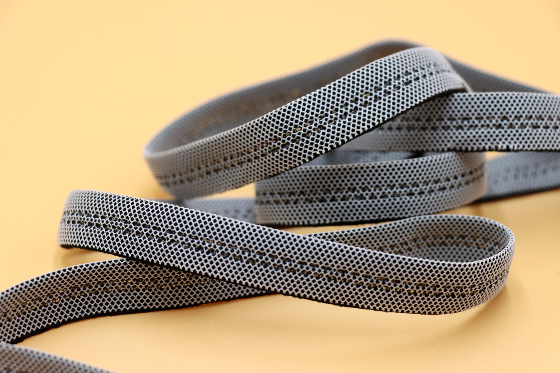 PS10044/A/1 Mesh Layer Piping by Pro-Stretch PS10044/A/1 Mesh Layer Piping by Pro-Stretch